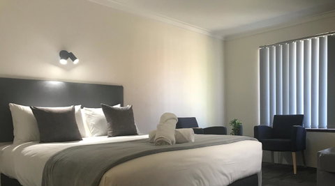 Hotel Clipper - Accommodation Nelson Bay 0