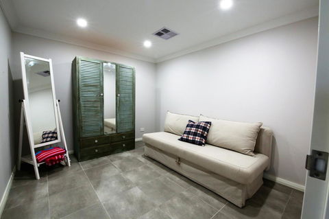 Studio Style Mindarie Marina - Nelsons Bay Accommodation 7