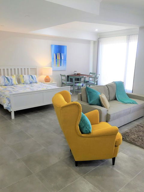 Studio Style Mindarie Marina - Nelsons Bay Accommodation 3