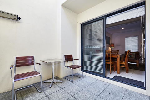 Fremantle Townhouse Unit 6 - Nelsons Bay Accommodation 2