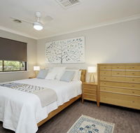 Marcus Villa Booragoon - Accommodation Nelson Bay