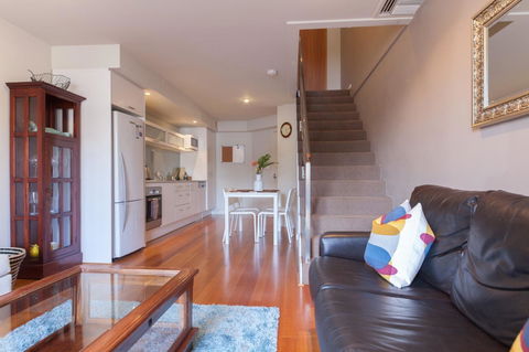 Cloisters - Nelsons Bay Accommodation 8