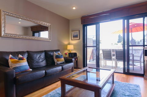 Cloisters - Nelsons Bay Accommodation 4