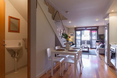 Cloisters - Nelsons Bay Accommodation 1