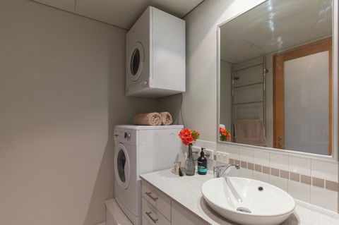 Cloisters - Nelsons Bay Accommodation 17