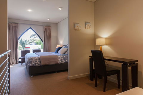 Cloisters - Nelsons Bay Accommodation 12