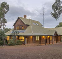 212 Yungarra - Accommodation Nelson Bay