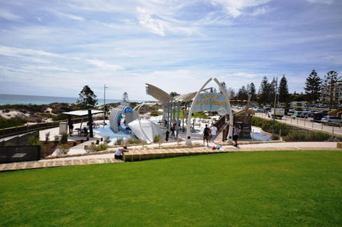 West Beach Lagoon 211 â€“ Great Views - Accommodation Nelson Bay 31