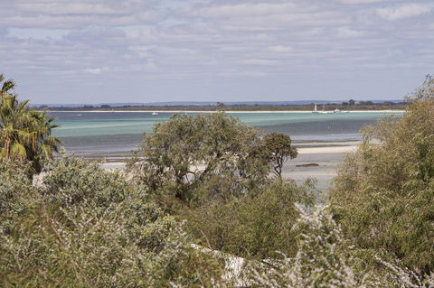 Calm Waters - Accommodation Nelson Bay 7