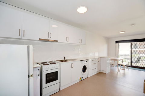 West Beach Lagoon 206 - Sleeps Three! Value!!! - Accommodation Nelson Bay 9