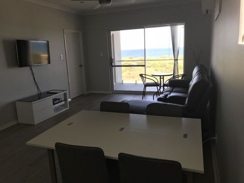 Beach House At SeaScapes.. - Accommodation Nelson Bay 18