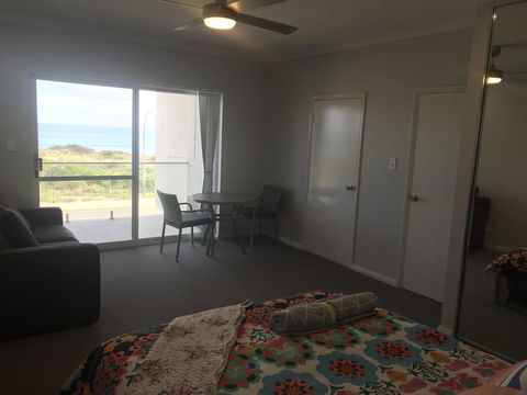 Beach House At SeaScapes.. - Accommodation Nelson Bay 12