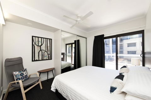 St Catherine\'s On Park - Nelsons Bay Accommodation 13