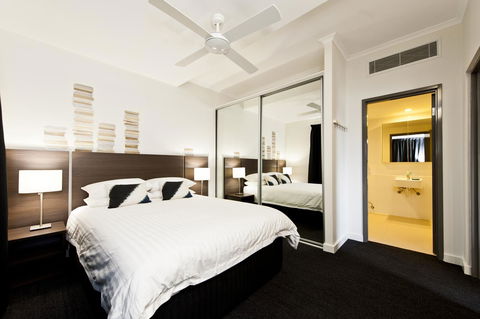 St Catherine\'s On Park - Nelsons Bay Accommodation 14