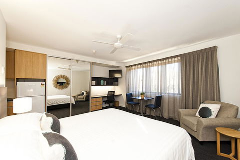 St Catherine\'s On Park - Nelsons Bay Accommodation 4