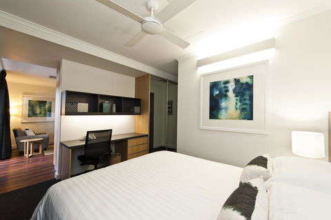 St Catherine\'s On Park - Nelsons Bay Accommodation 2