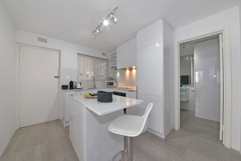 Cottesloe Apartment Close To Beach - Accommodation Nelson Bay 11
