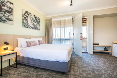 Nightcap At Wanneroo Tavern - Nelsons Bay Accommodation 23