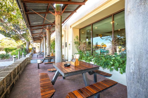 Nightcap At Wanneroo Tavern - Nelsons Bay Accommodation 10