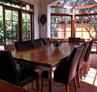 The Russell House - Accommodation Nelson Bay