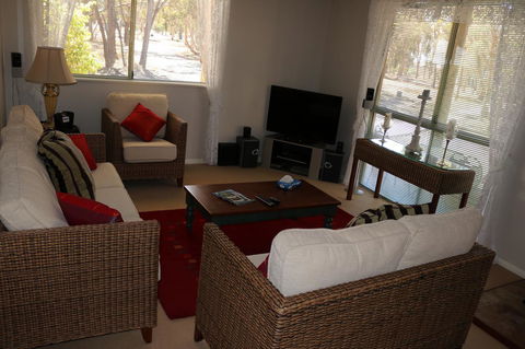 Kendenup Cottages And Lodge - Accommodation Nelson Bay 12