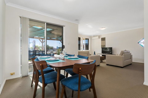 Como South Perth Villa - Accommodation Nelson Bay 8