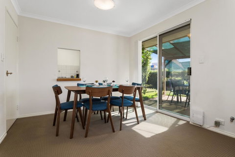 Como South Perth Villa - Accommodation Nelson Bay 2
