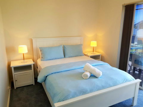 Caravel Beach House Mandurah - Accommodation Nelson Bay 15