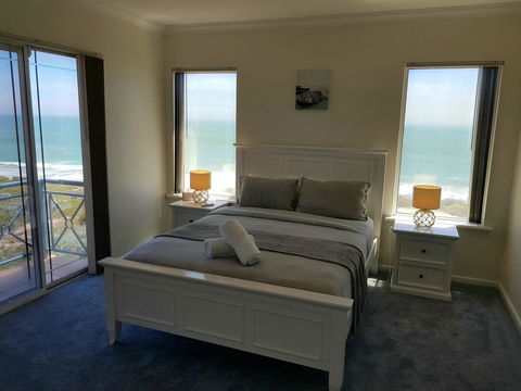 Caravel Beach House Mandurah - Accommodation Nelson Bay 16