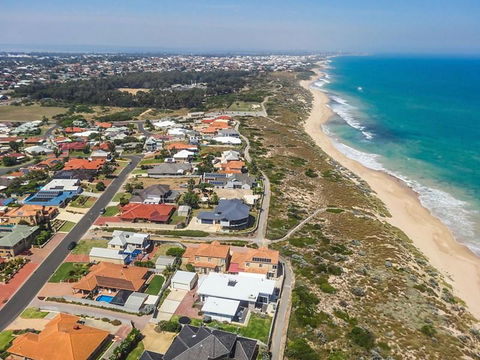 Caravel Beach House Mandurah - Accommodation Nelson Bay 17