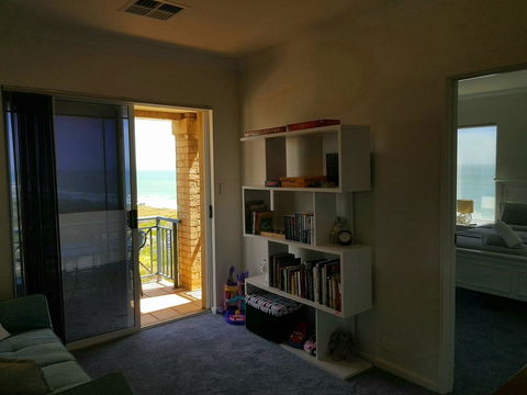 Caravel Beach House Mandurah - Accommodation Nelson Bay 7