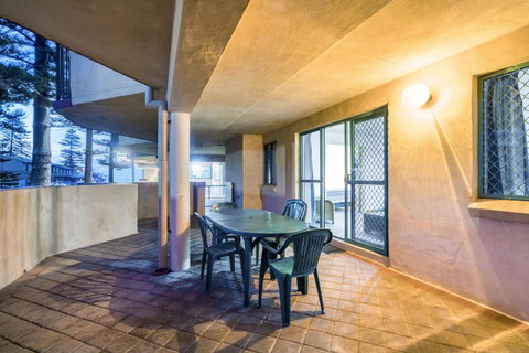 Cottesloe Beach Chalets - Accommodation Nelson Bay 39