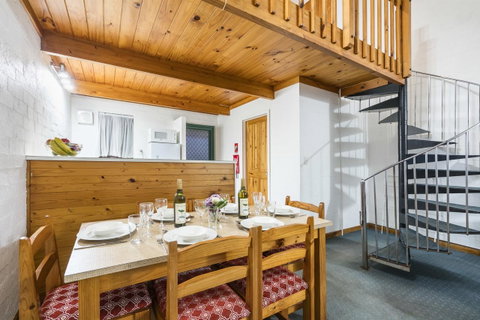 Cottesloe Beach Chalets - Accommodation Nelson Bay 29