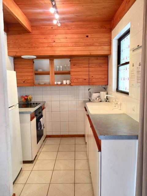 Cottesloe Beach Chalets - Accommodation Nelson Bay 21