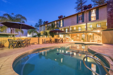 Cottesloe Beach Chalets - Accommodation Nelson Bay 0