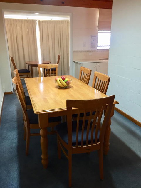 Cottesloe Beach Chalets - Accommodation Nelson Bay 22