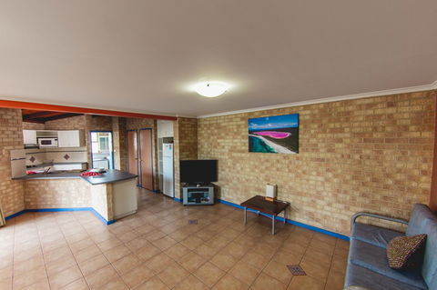 Esperance Foreshore Apartments - Accommodation Nelson Bay 5