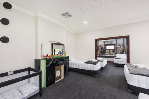 Big House Heated Pool 11 Beds Como / South Perth / Applecross - Accommodation Nelson Bay 21