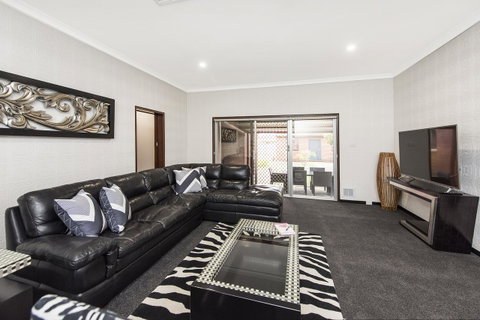 Big House Heated Pool 11 Beds Como / South Perth / Applecross - Accommodation Nelson Bay 12