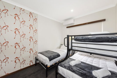 Big House Heated Pool 11 Beds Como / South Perth / Applecross - Accommodation Nelson Bay 24