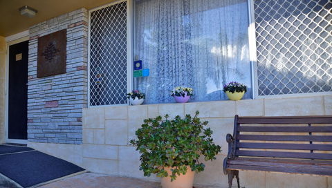 Palms Bed & Breakfast - Nelsons Bay Accommodation 5