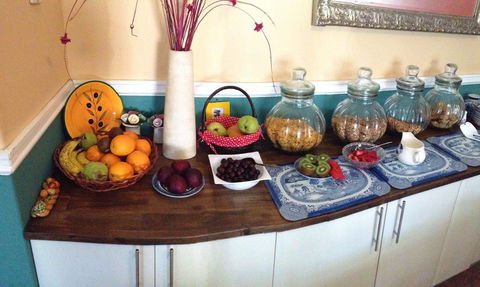 Palms Bed & Breakfast - Nelsons Bay Accommodation 11