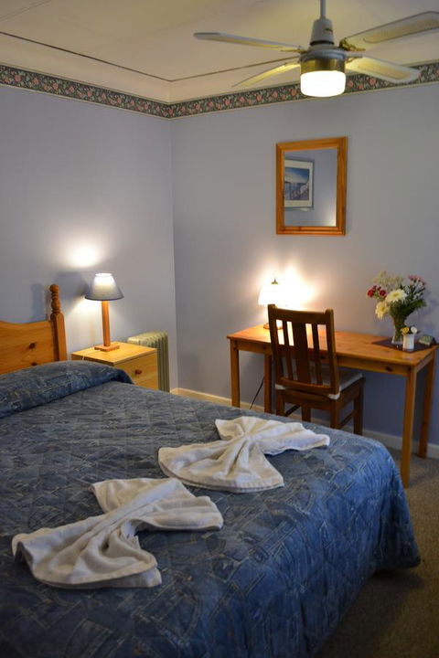 Palms Bed & Breakfast - Nelsons Bay Accommodation 7