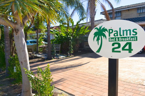 Palms Bed & Breakfast - Nelsons Bay Accommodation 4