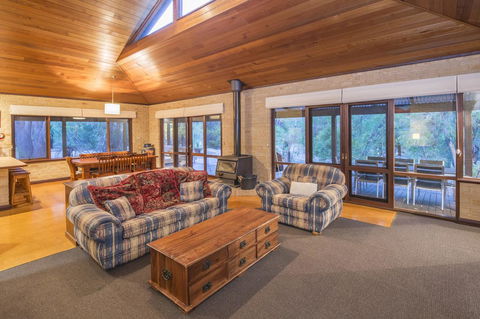 53 Martina Drive - Accommodation Nelson Bay 13