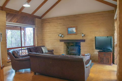 Denmark Forest Retreat - Accommodation Nelson Bay 22