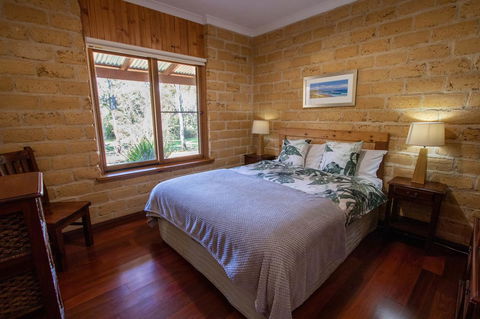 Denmark Forest Retreat - Accommodation Nelson Bay 36