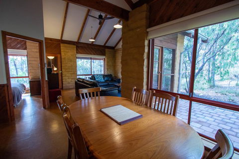 Denmark Forest Retreat - Accommodation Nelson Bay 10