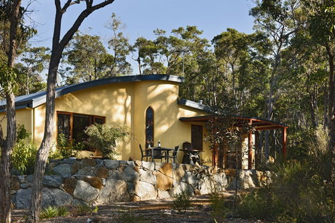 Aiyana Retreat - Accommodation Nelson Bay 0
