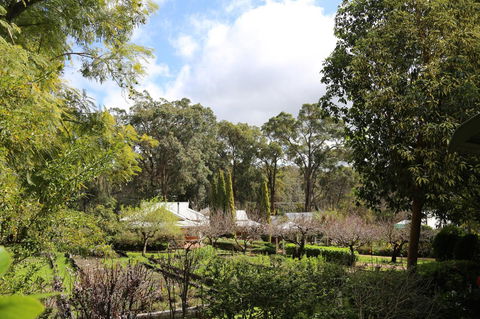 Two Sisters Chalets - Accommodation Nelson Bay 20